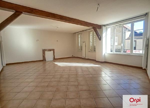 Maison à louer  4 pièces • 146,40 m2 Deux-Chaises