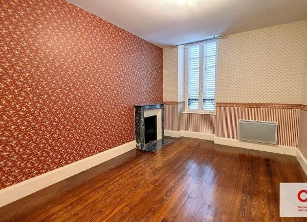 Maison à louer  4 pièces • 146,40 m2 Deux-Chaises