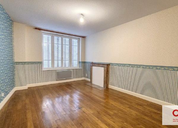 Maison à louer  4 pièces • 146,40 m2 Deux-Chaises