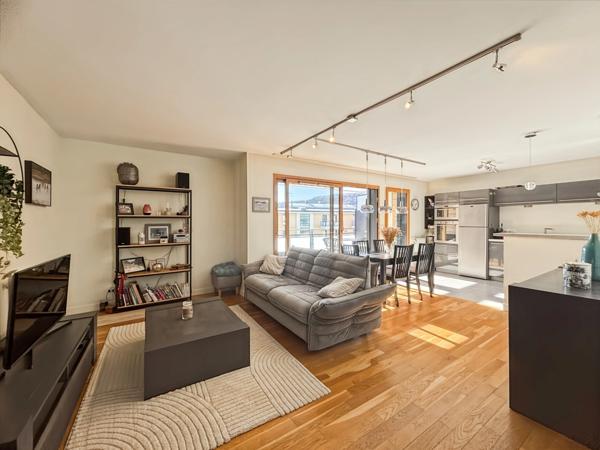 À VENDRE - T3 dernier étage - Divonne-les-Bains