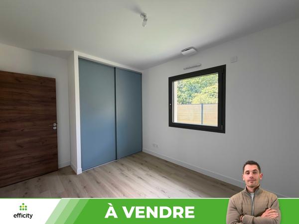 Maison
         6 pièces
        - 144 m² 430 000 € *