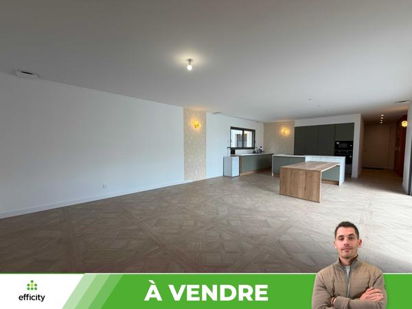Maison
         6 pièces
        - 144 m² 430 000 € *