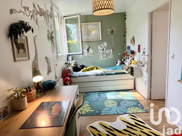 Appartement 3 pièces de 58 m² à Saulx-les-Chartreux (91160)