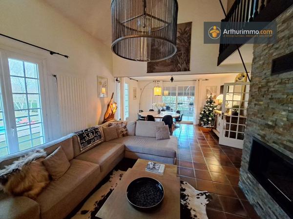 Vente Maison 10 pièces 300 m2 à Saint-Girons