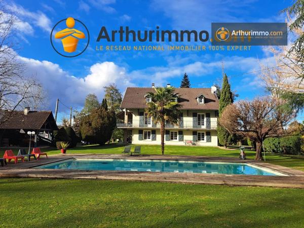 Vente Maison 10 pièces 300 m2 à Saint-Girons