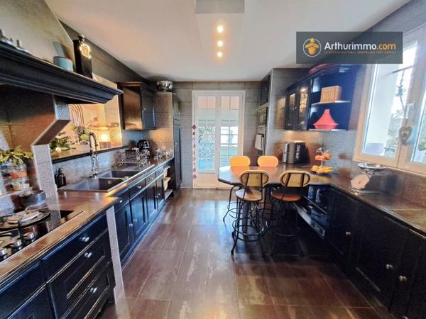 Vente Maison 10 pièces 300 m2 à Saint-Girons