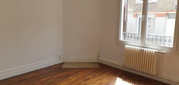 Verneuil (51700) MAISON DE VILLE avec GARAGE et STUDIO