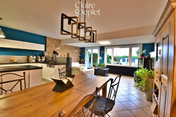 Maison 4 chambres + jardin et stationnement