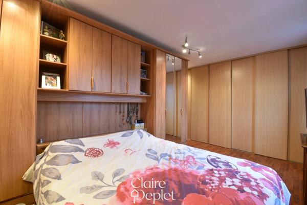 Maison 4 chambres + jardin et stationnement