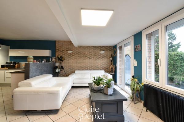 Maison 4 chambres + jardin et stationnement