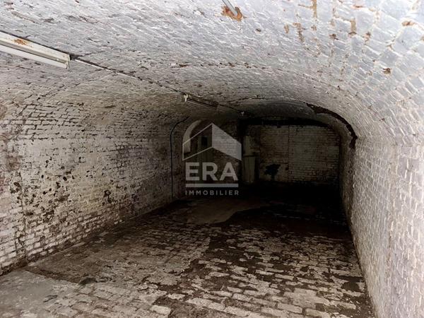 Loft plain-pied avec grand jardin, cour et garage