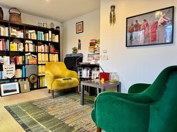 Loft plain-pied avec grand jardin, cour et garage