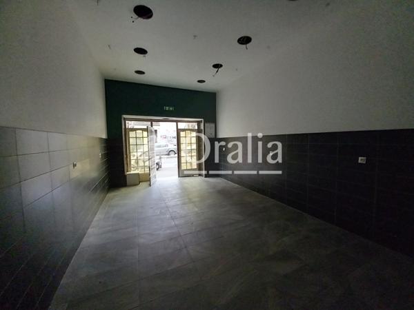 Local · Location Marseille (13003) 69m²