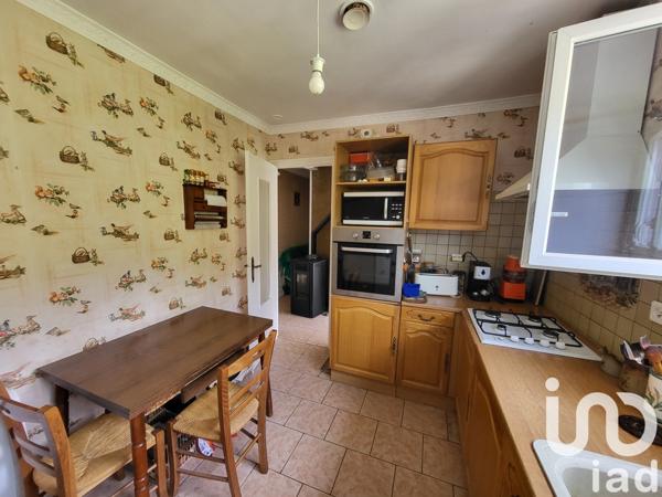 Maison traditionnelle 4 pièces de 65 m² à Crépy-en-Valois (60800)