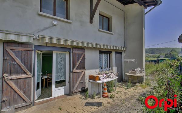 Maison à vendre    4 pièces •  Ruy