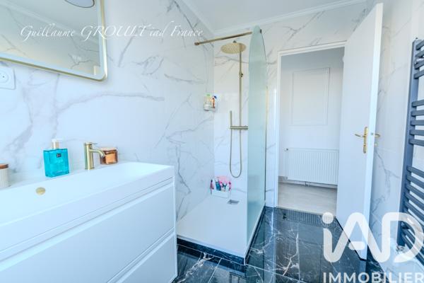 Maison à vendre 5 pièces 142 m² Villecresnes