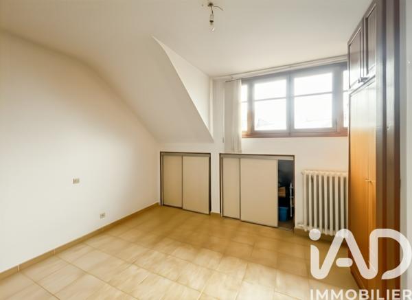 Maison à vendre 8 pièces 143 m² Rueil-Malmaison