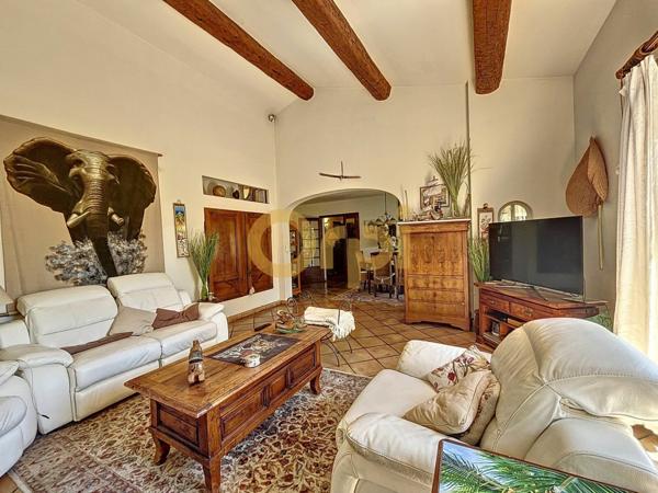 Maison à vendre  6 pièces •  Sainte-Maxime