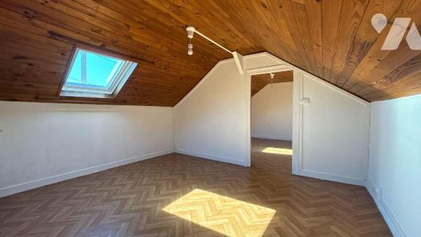 A VENDRE - Châlons-en-Champagne - Longère de type 4 avec jardin et garage 

Située à proximit...