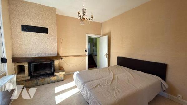 A VENDRE - Châlons-en-Champagne - Longère de type 4 avec jardin et garage 

Située à proximit...