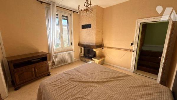 A VENDRE - Châlons-en-Champagne - Longère de type 4 avec jardin et garage 

Située à proximit...
