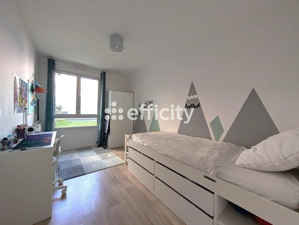 Appartement 5 pièces - 91 m² Exclusivité efficity