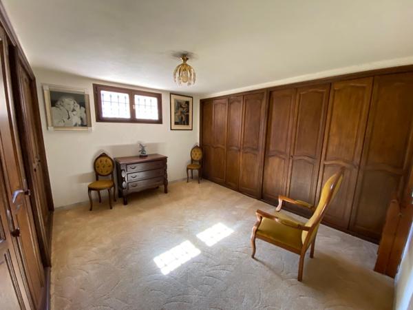 Vallauris (06220) Viager sans rente, VALLAURIS, Villa 7 de 387 m² habitables + piscine