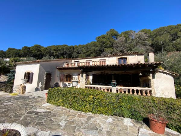 Vallauris (06220) Viager sans rente, VALLAURIS, Villa 7 de 387 m² habitables + piscine