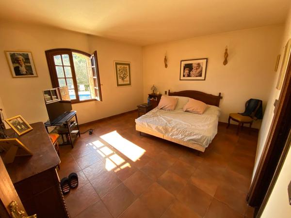 Vallauris (06220) Viager sans rente, VALLAURIS, Villa 7 de 387 m² habitables + piscine