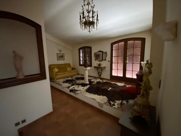 Vallauris (06220) Viager sans rente, VALLAURIS, Villa 7 de 387 m² habitables + piscine