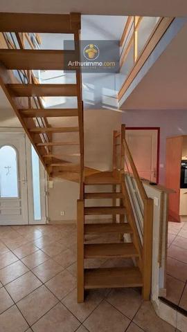 Vente                                                      Maison
                        
                     5 pièces                      122 m2                     à Josselin