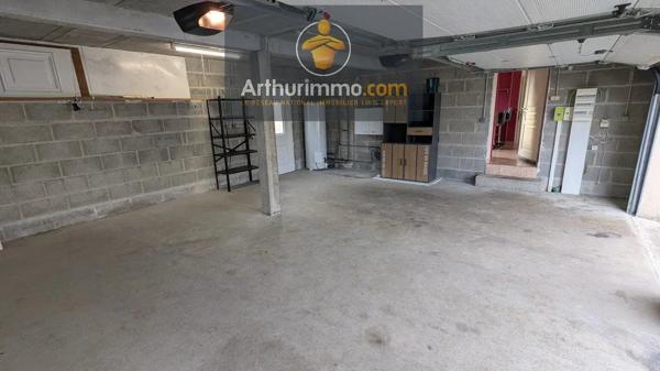 Vente                                                      Maison
                        
                     5 pièces                      122 m2                     à Josselin