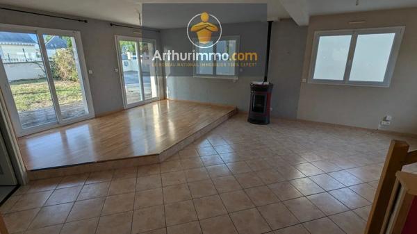 Vente                                                      Maison
                        
                     5 pièces                      122 m2                     à Josselin