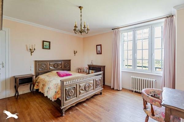 Maison à vendre 435 000 € Plouguerneau 6 p 191 m² DPE E