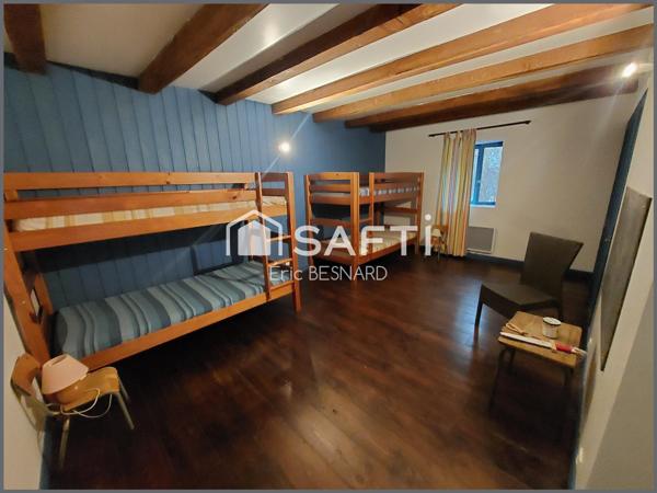 Propriété avec gîte 14 pièces 278m2 environ 86200 Sammarçolles