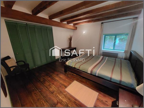 Propriété avec gîte 14 pièces 278m2 environ 86200 Sammarçolles