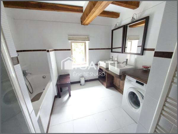 Propriété avec gîte 14 pièces 278m2 environ 86200 Sammarçolles