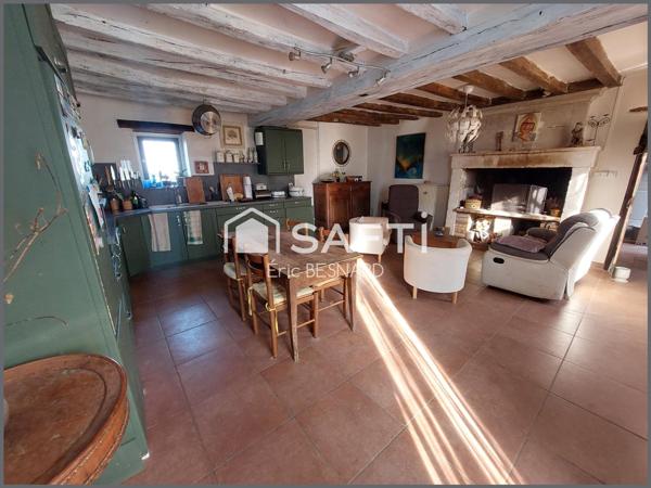 Propriété avec gîte 14 pièces 278m2 environ 86200 Sammarçolles