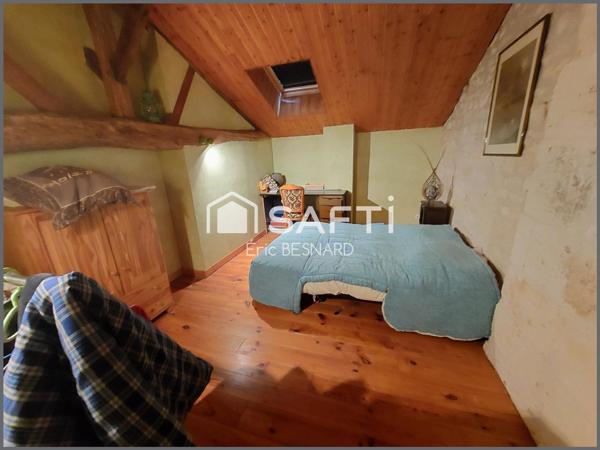 Propriété avec gîte 14 pièces 278m2 environ 86200 Sammarçolles