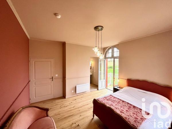 Château 10 pièces de 720 m² à Granville (50400)