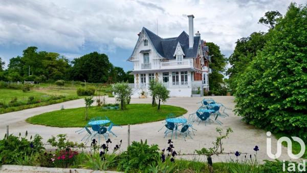 Château 10 pièces de 720 m² à Granville (50400)