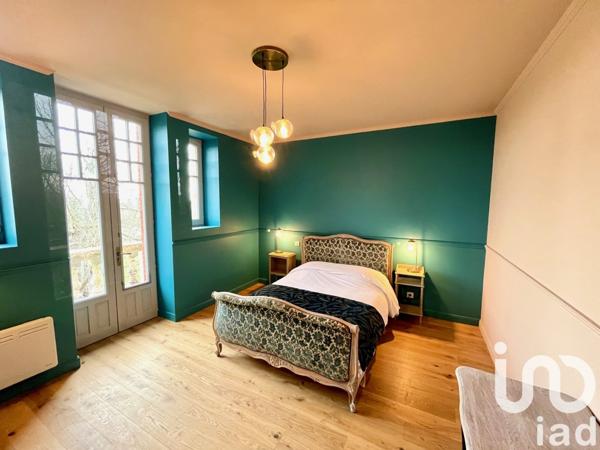 Château 10 pièces de 720 m² à Granville (50400)