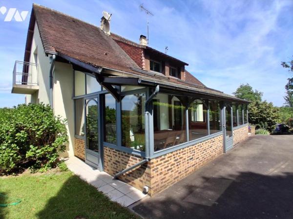 MAISON 4 CHAMBRES sur parc arboré