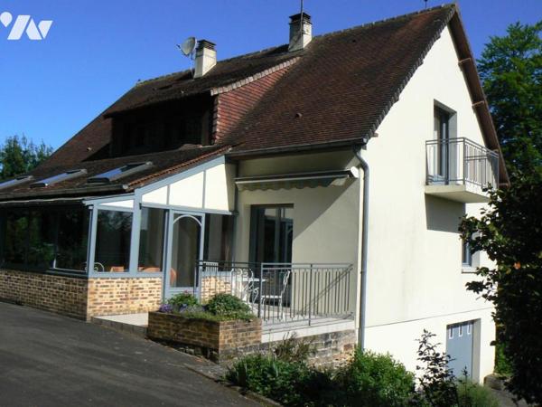 MAISON 4 CHAMBRES sur parc arboré