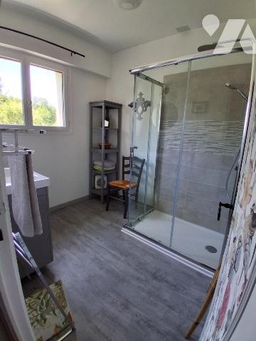 MAISON 4 CHAMBRES sur parc arboré