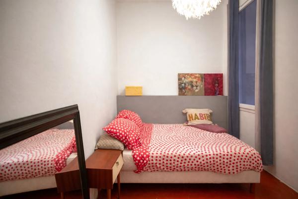 À vendre 2 appartements T3 de 55+58m² à MARSEILLE 1ER ARRONDISSEMENT