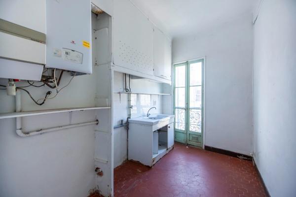 À vendre 2 appartements T3 de 55+58m² à MARSEILLE 1ER ARRONDISSEMENT