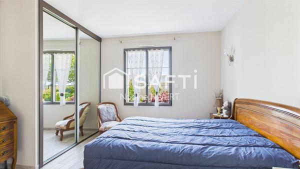 Maison contemporaine 162M2, 3 chambres, jardin, garage 29M2