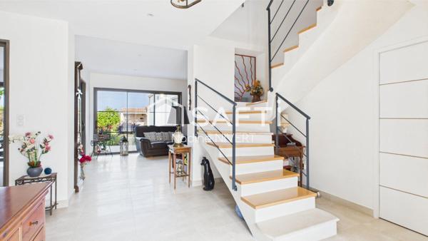 Maison contemporaine 162M2, 3 chambres, jardin, garage 29M2