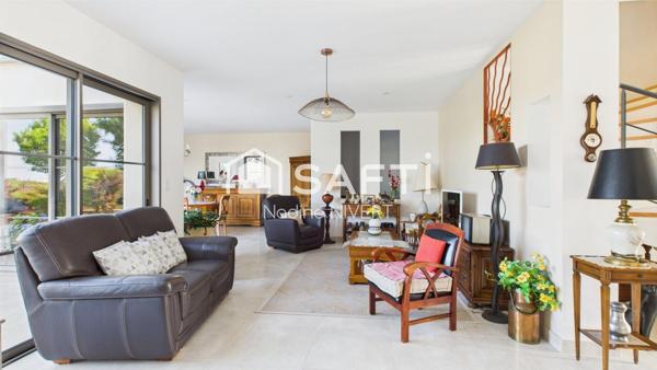 Maison contemporaine 162M2, 3 chambres, jardin, garage 29M2